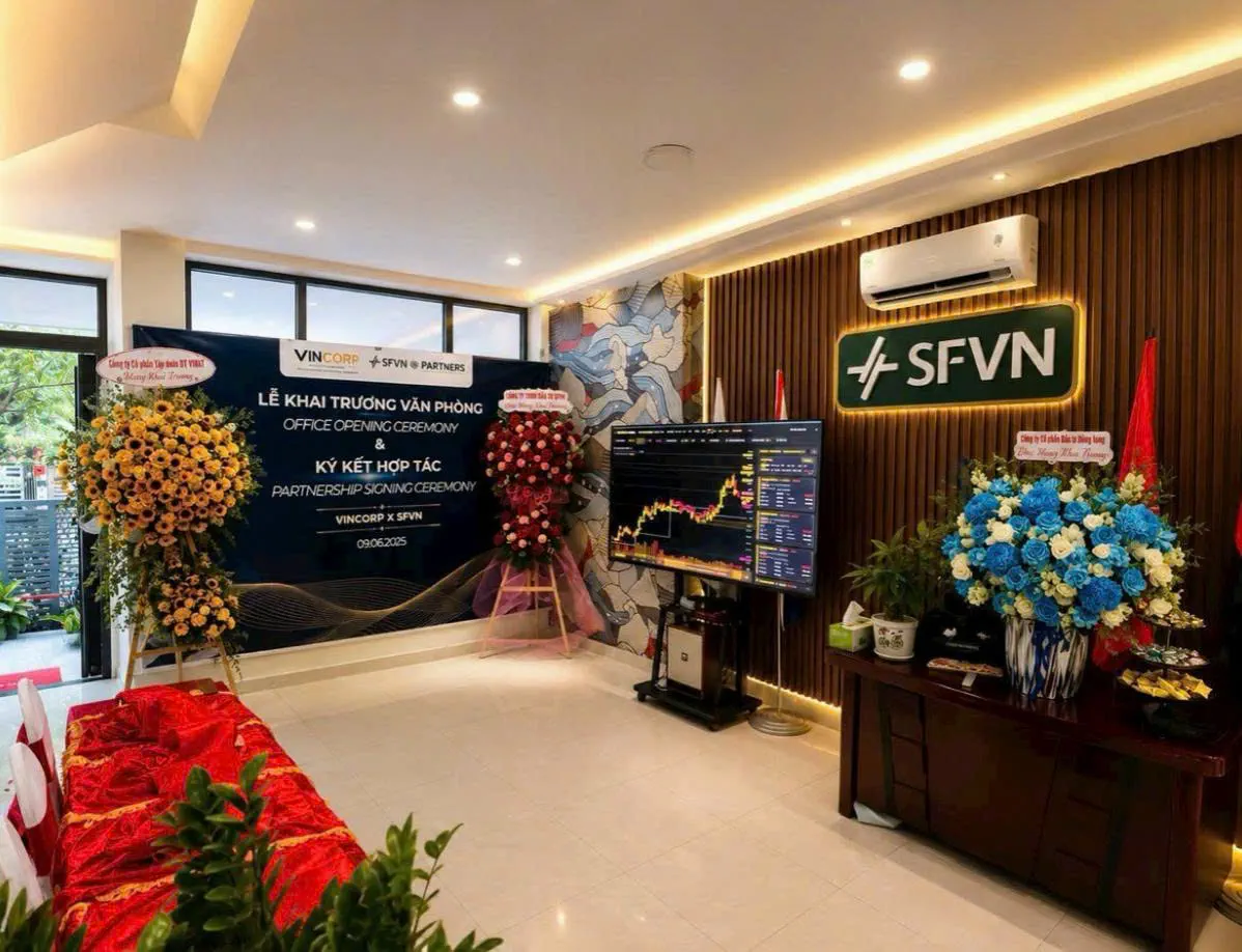 Không gian Văn Phòng Vạn Phúc - VinCORP trong lễ khai trương và ký kết hợp tác cùng SFVN